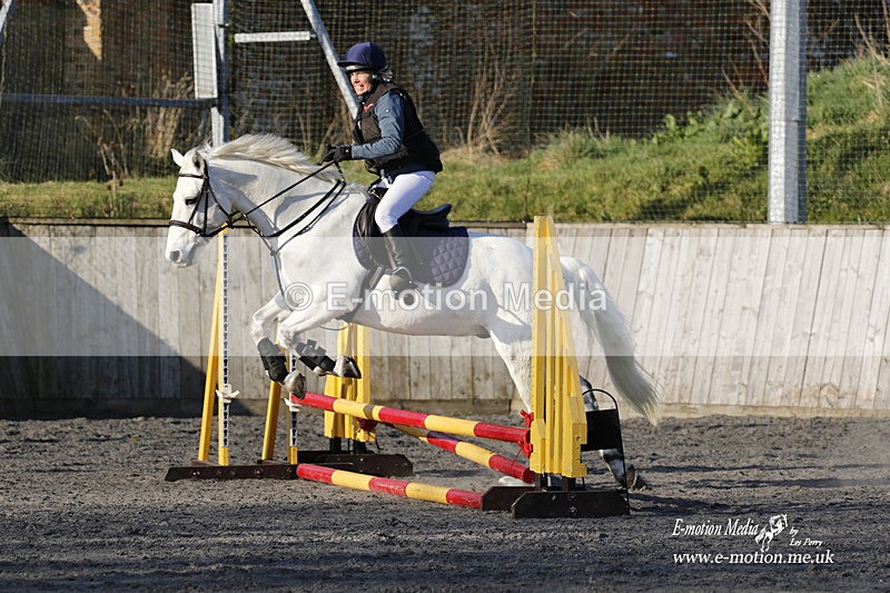 _EST0024 - Bourne Valley Riding Club Winter Showjumping 27/03/22