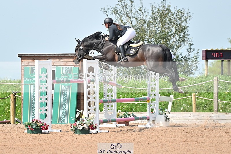 240512A-105412-17415 - Cls 48 National 1.30m Open