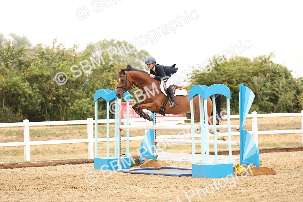 SBM_024061 - Class 6 - Senior Newcomers 1.10m