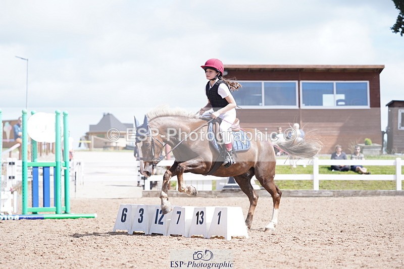 240809A-142724-01238 - Chase Me Charlie