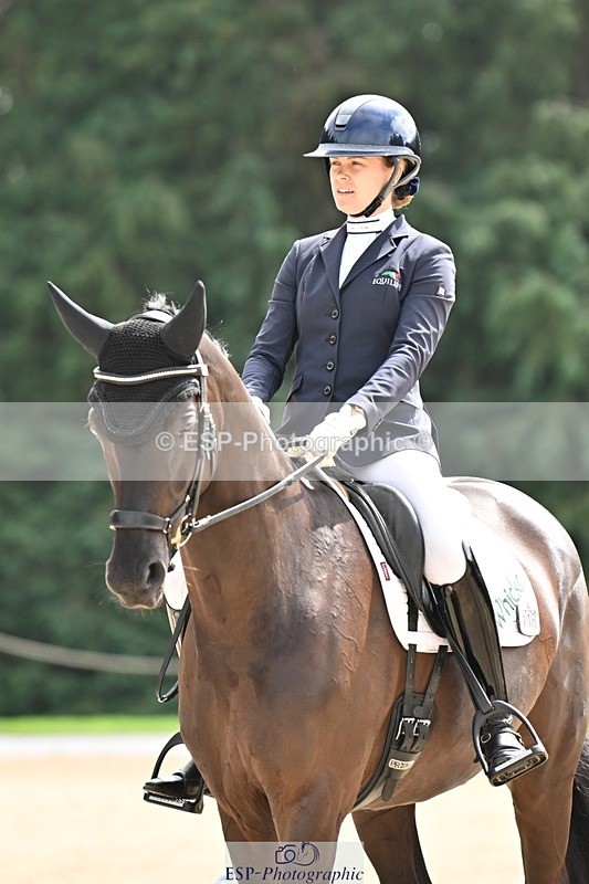 240811-141354-06302 - 115-Lucy.Amy-Millenium.Falcon