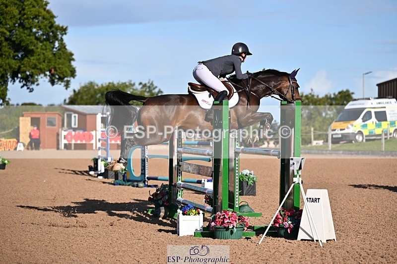 250912-090059-03254 - Cls 14 Snr Newcomers