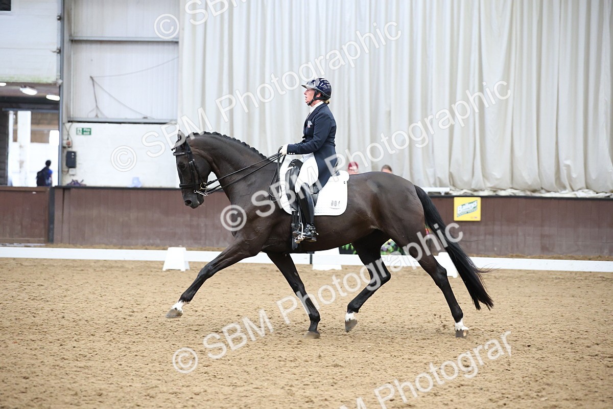 SBM_004770 - Class 9 - FEI Inter 1 Gold - 16.59-17.47