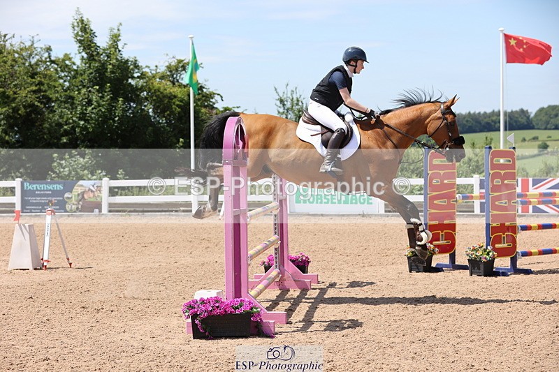 240718A-130452-05392 - Cls 9, 1 Star Bronze Tour 1.10m