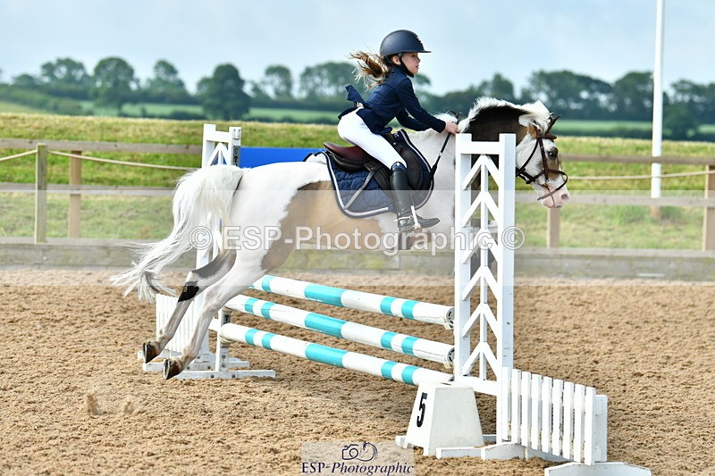 230624A-091837-00117 - Cls 36 Stepping Stones 128 & 138cm