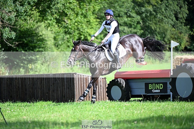 240803-161532-09463 - 269-Lauren_Dawson-BLAKNEYS_DAISY