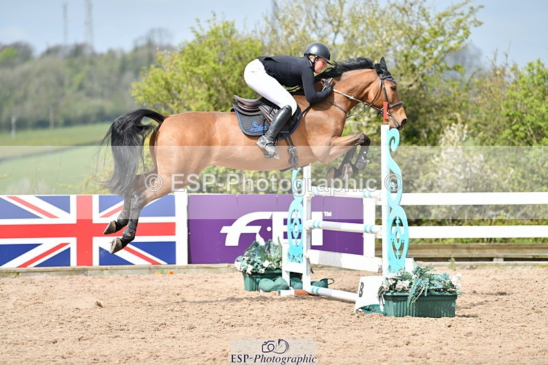 240421A-113640-13723 - Cls 20, 1 Star Silver Tour 1.20m