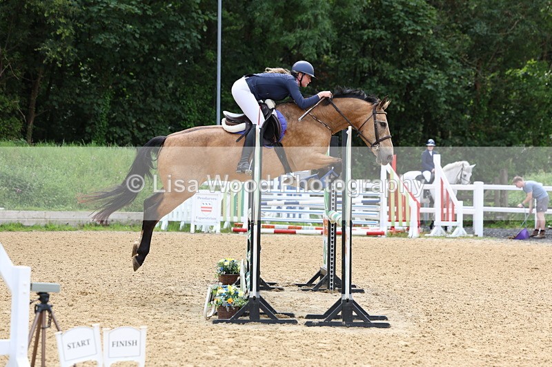 3E7A6311 - Class 4: Senior British Novice/90cm open