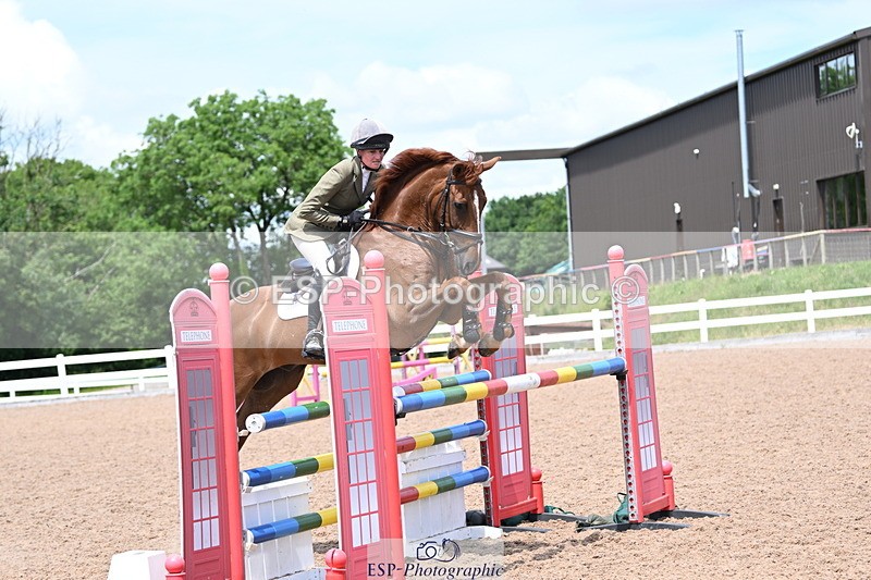 240619A-140906-00433 - Cls 4 Snr Newcomers and 1.10m Open