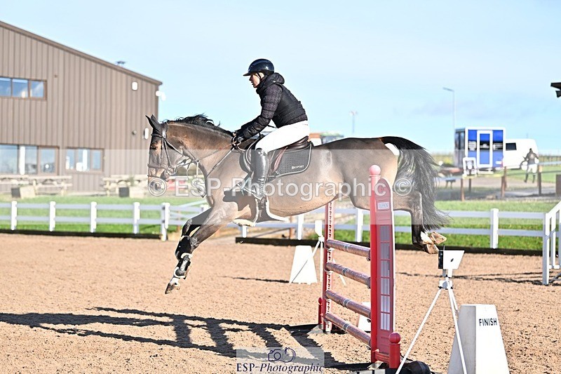 241120X-122709-00392 - Cls 04A&B Snr Newc & 110 Open