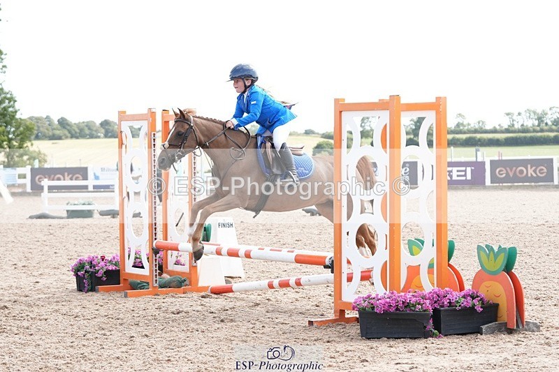 250805-151152-00073 - Clear Round and 60cm