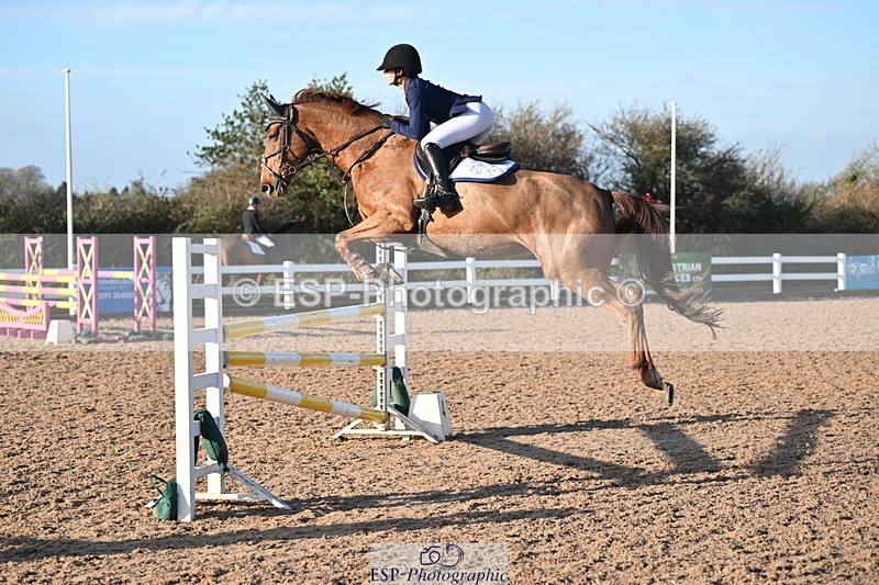 231210A-132950-02593 - Cls 20 Newcomers & 1.10m Open