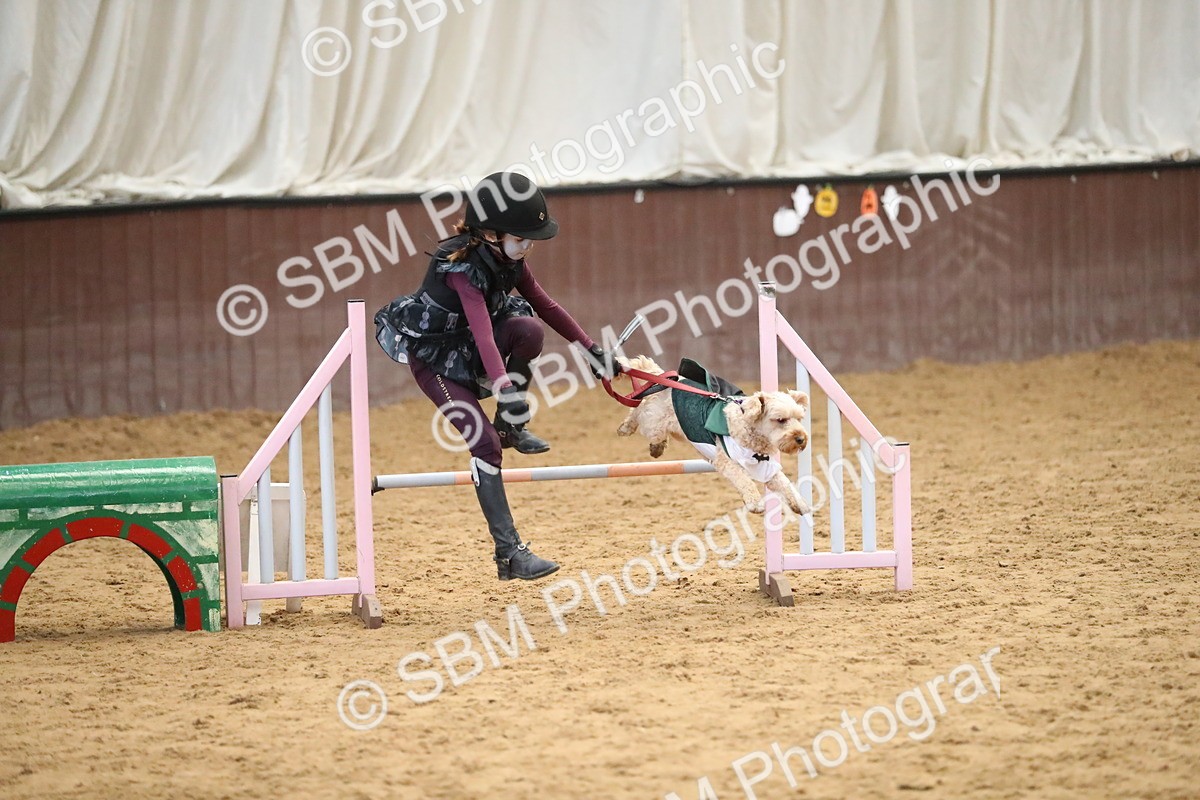 SBM_001960 - Class 3 - Horse & Hound