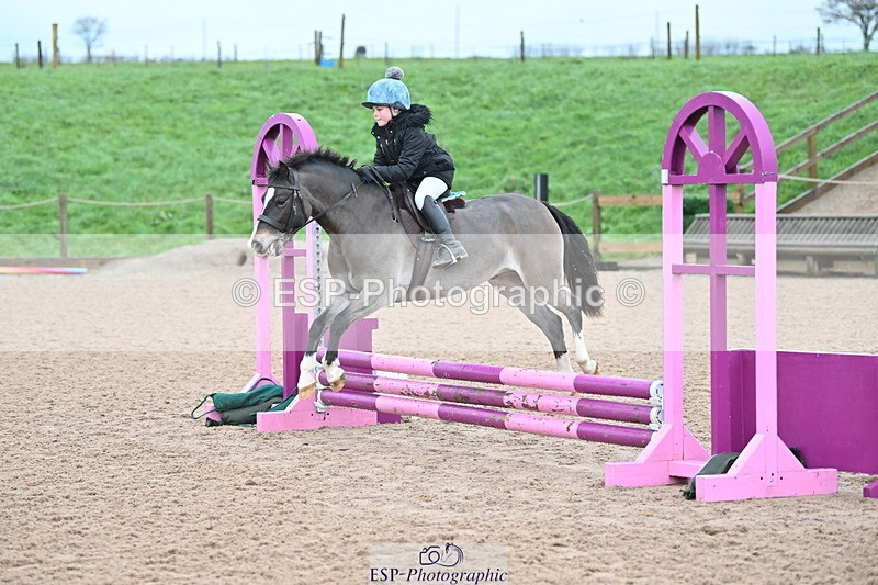 231203A-091004-00082 - Cls 11 Clear Round