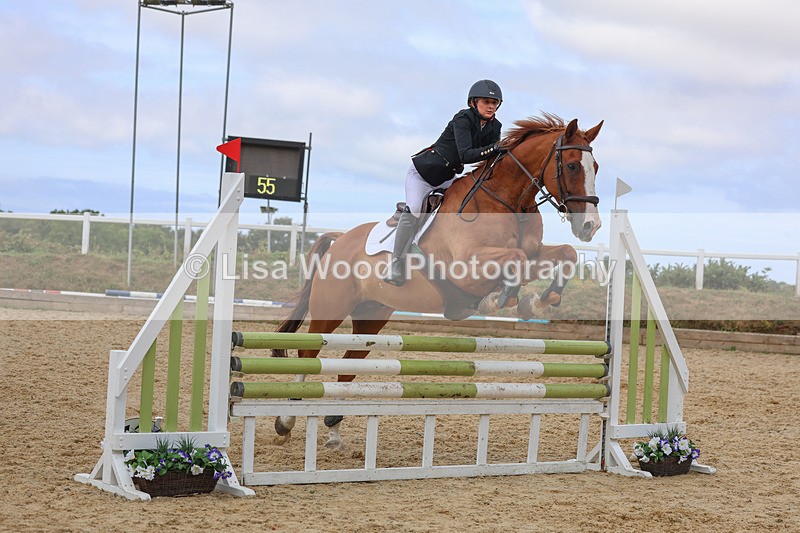 3E7A5026 - Class 4: Senior British Novice/90cm open