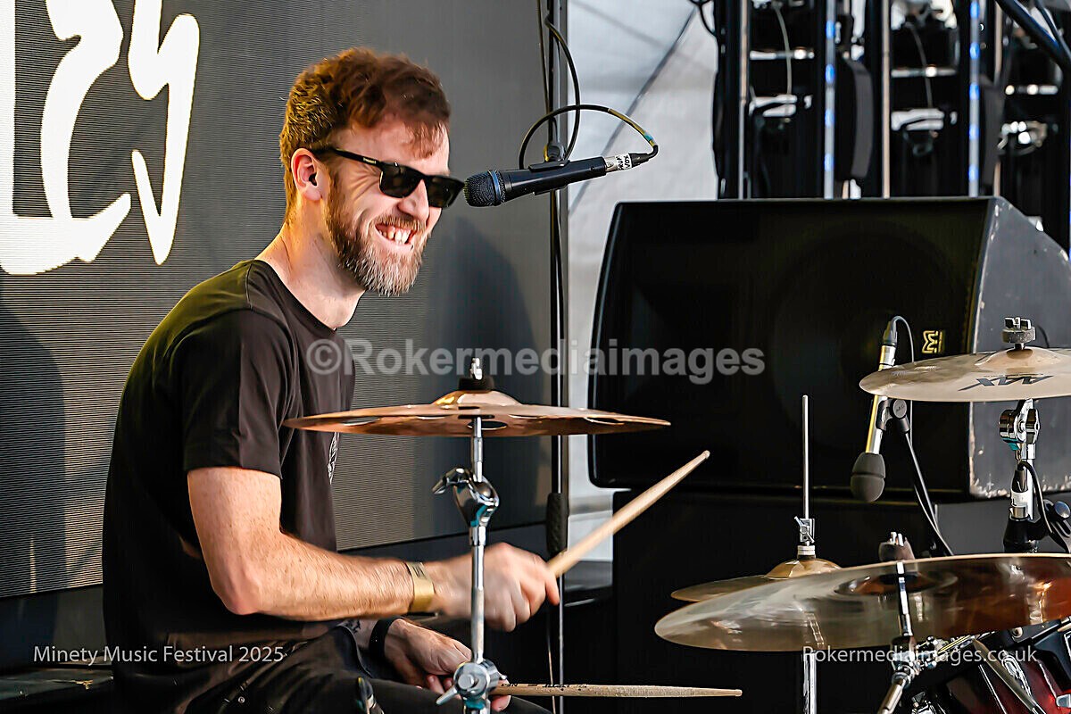 SATURDAY-122 - MINETY 2025