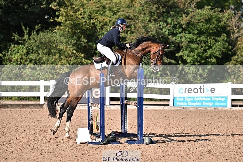 260812-095942-00139 - Cls 2 British Novice and 90cm