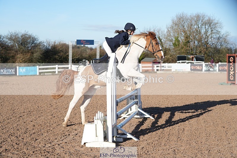 251130-104649-00982 - Cls 4 Pony Brit Nov & 80cm Open