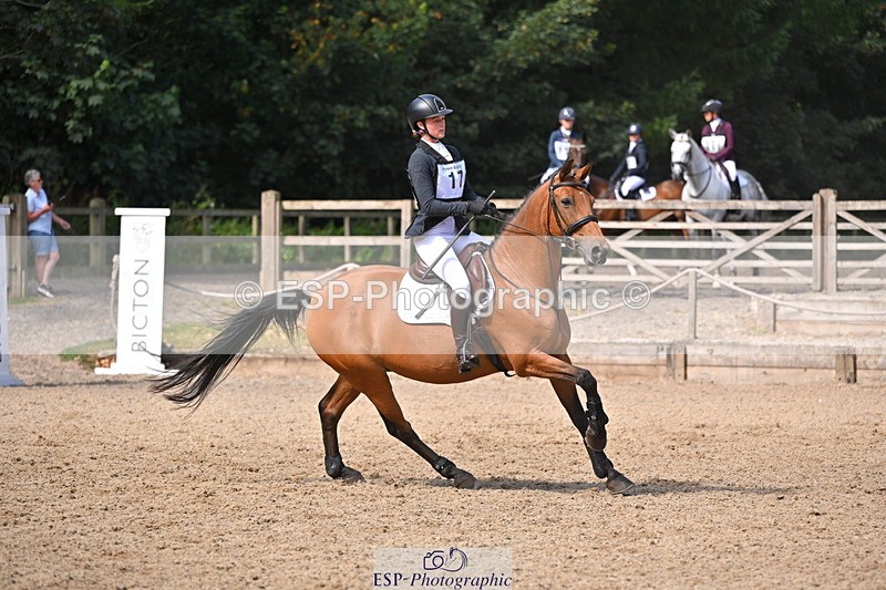 250802A-103528-00628 - A-017-Sophie.Vicary-ENGELIQUE.O