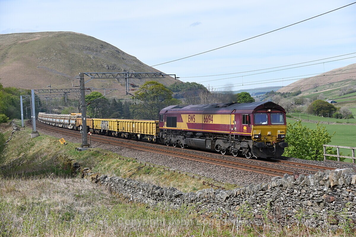 JL - 6.5.20 66194 6K27 Carlisle - Crewe, Lune Gorge - West Coast Main Line (north to south)