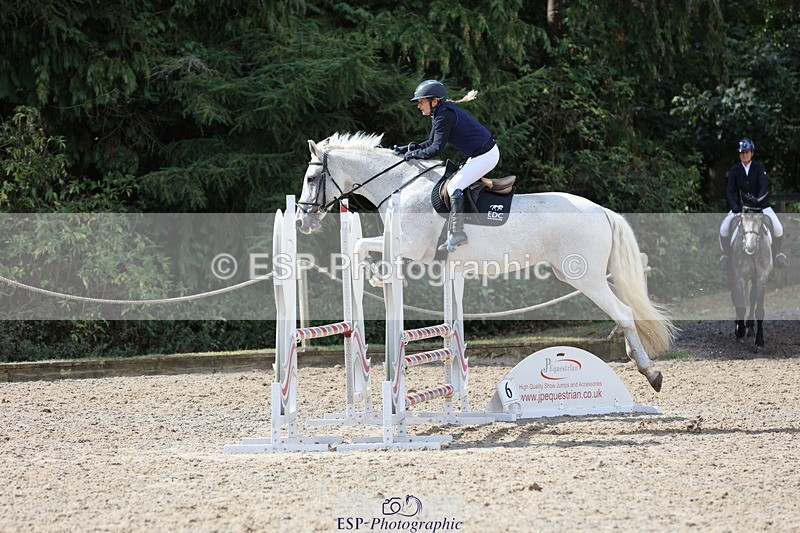 250829A-111910-01339 - Cls 7 British Novice and 90cm