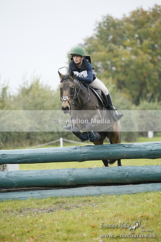 WWHT 181020 WWHT 181020 1515 - WWEC Intermediate Pairs (0.90m) 18/10/20