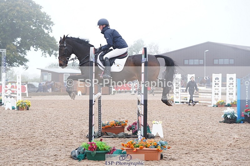 241006A-130222-06926 - Cls 20 Snr Newc & 1.10 Open