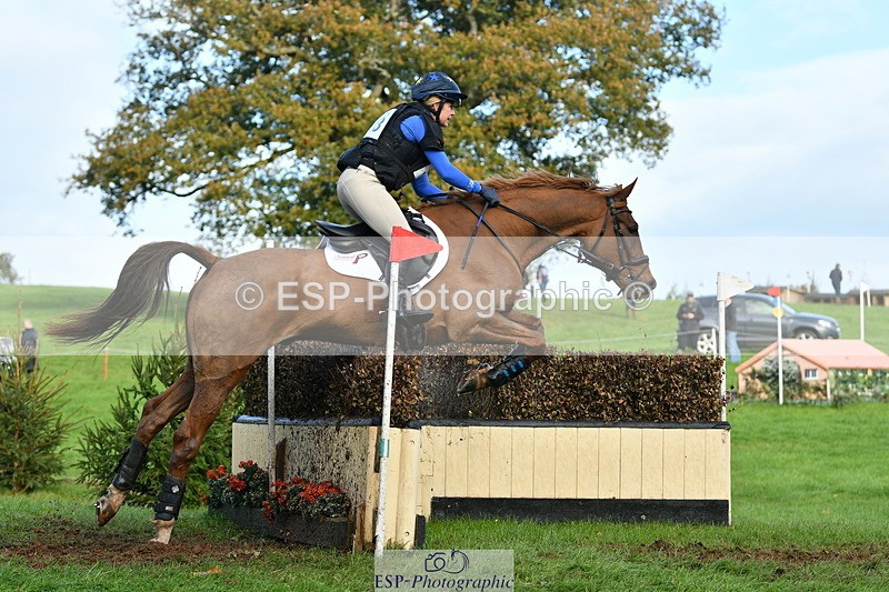 251025A-154515-21906 - G-573-Lisa.Stock