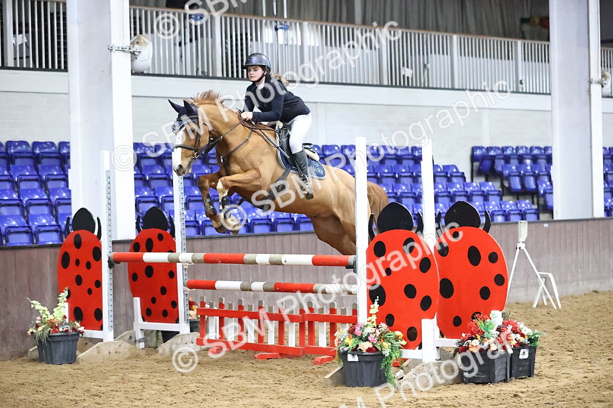 SBM_001907 - Class 10 - Senior Newcomers - 1.10m