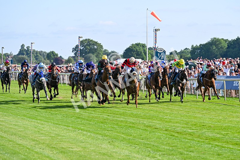 110726-Race 7-Magic Boy-8725 - Race 7 17.30pm John Smith's Sprint Handicap