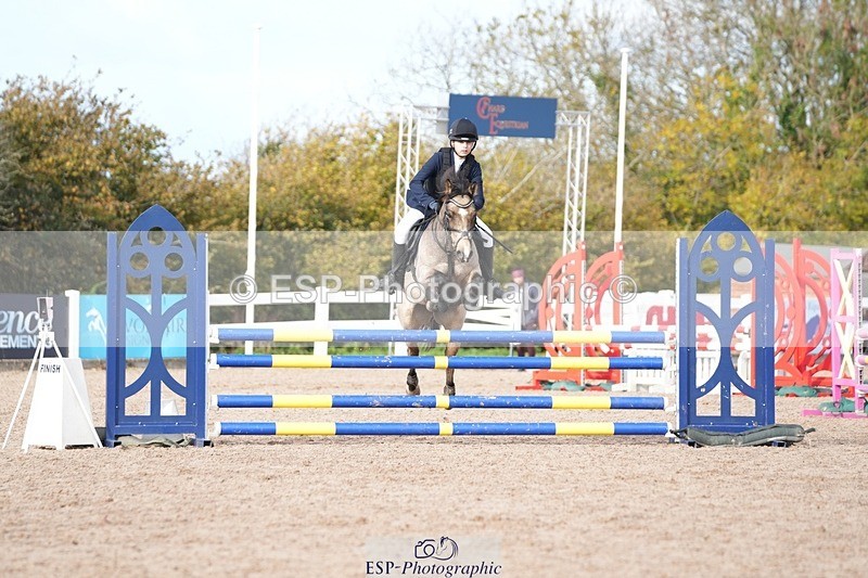 251025-125441-00425 - Cls 9 Pony Winter Discovery and 90cm