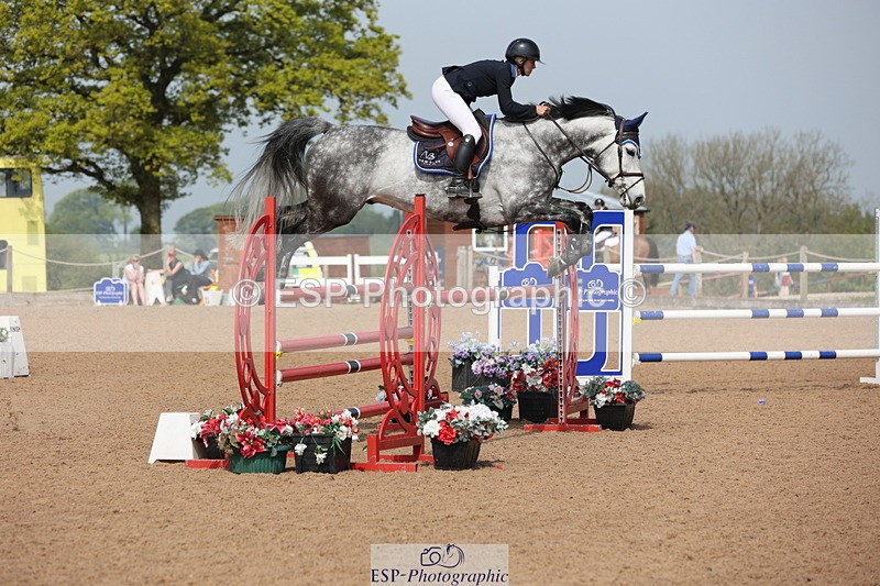 240511A-105056-11916 - Cls 33 Snr 1.20m Open