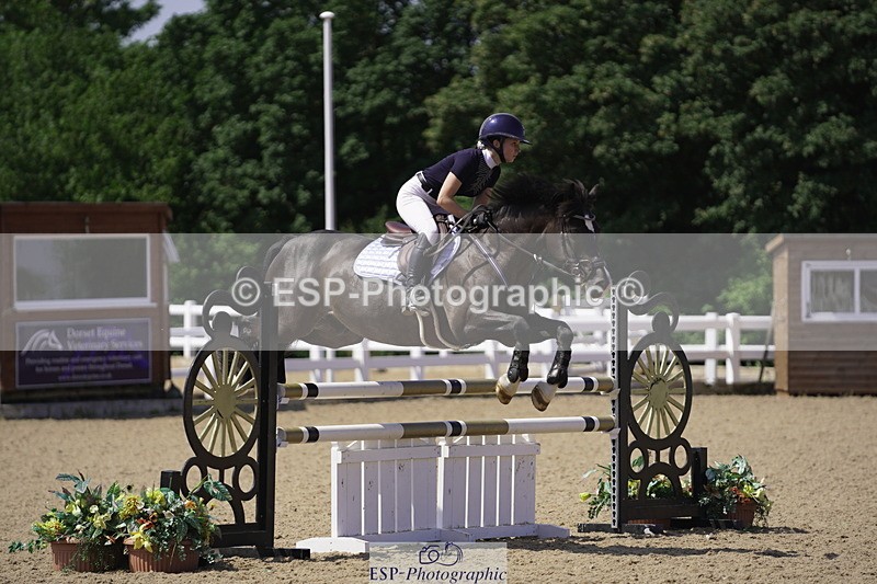 230625A-113218-03691 - Cls 3 Pony Bright Star and 148cm