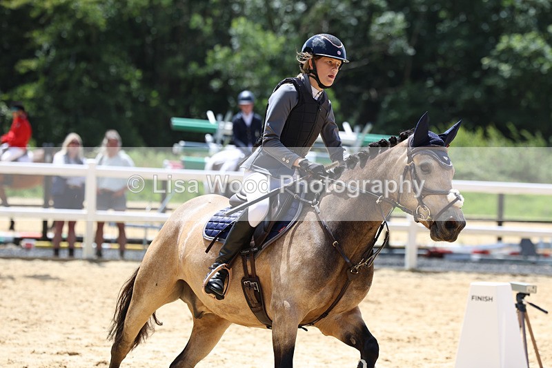 3E7A2437 - Class 4: 70 -75cm Part B