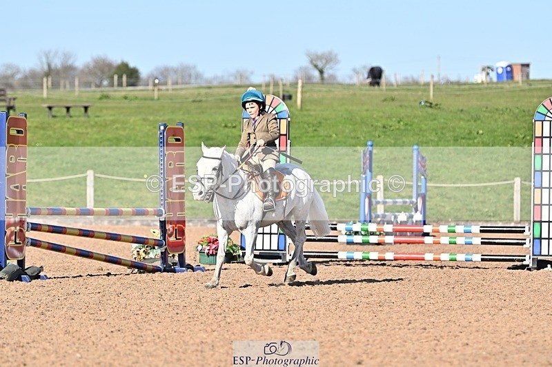 250401-163216-00128 - 60cm classes