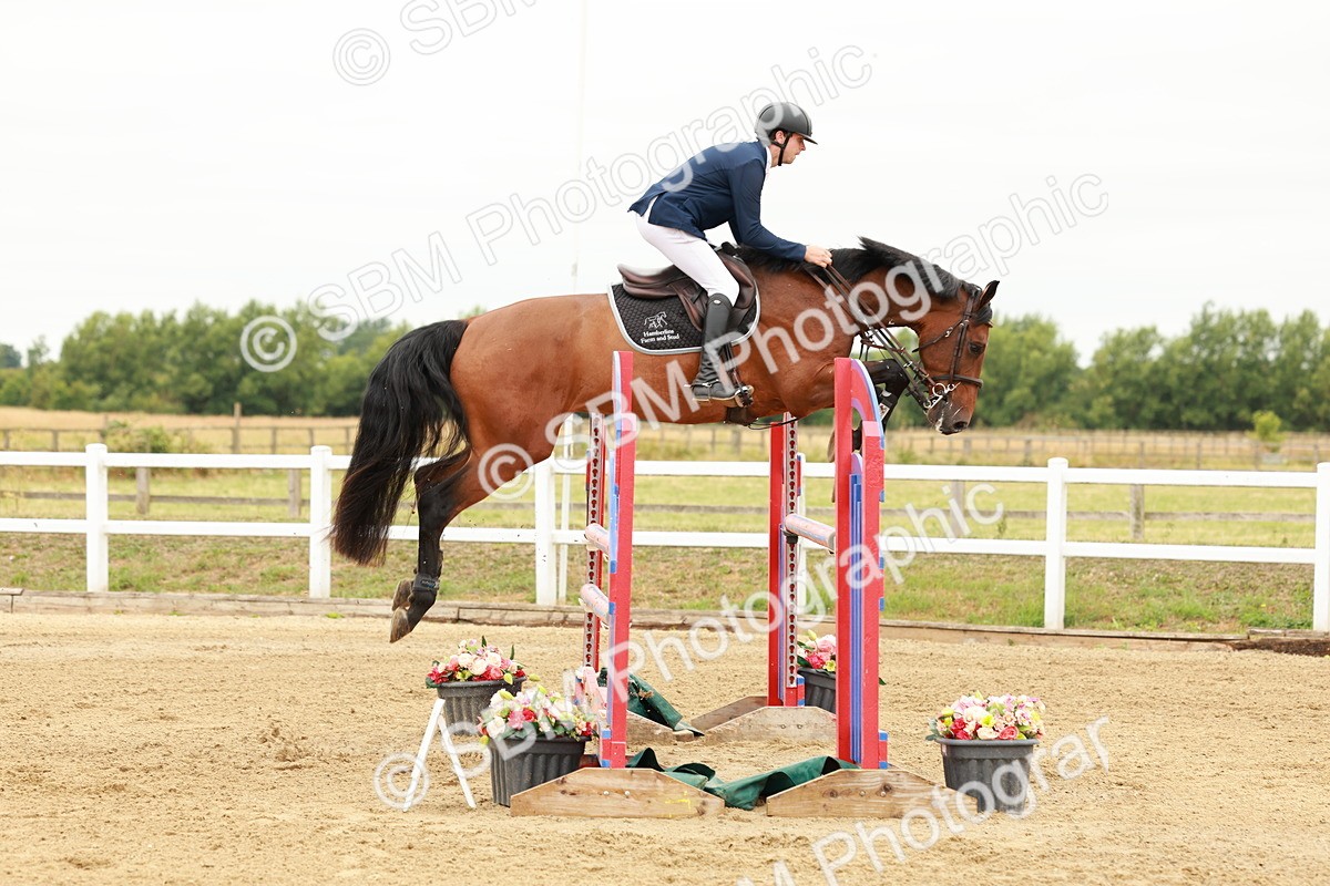 SBM_016671 - Class 20 - Senior Newcomers - 1.10m