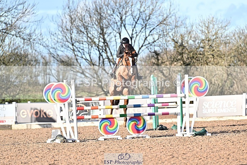 251203-135254-00739 - Cls 5 Foxhunter and 1.20m Open