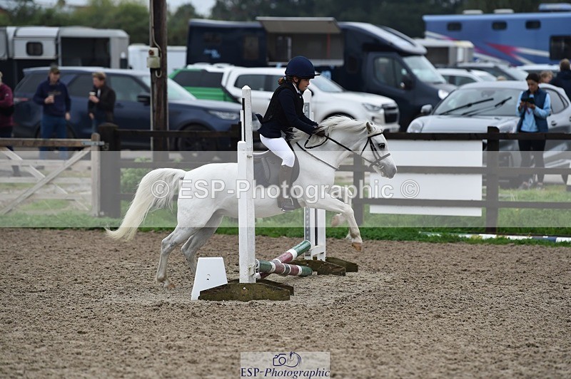 230917-102916-00460 - Cls 01 40cm LR Assisted & unassisted