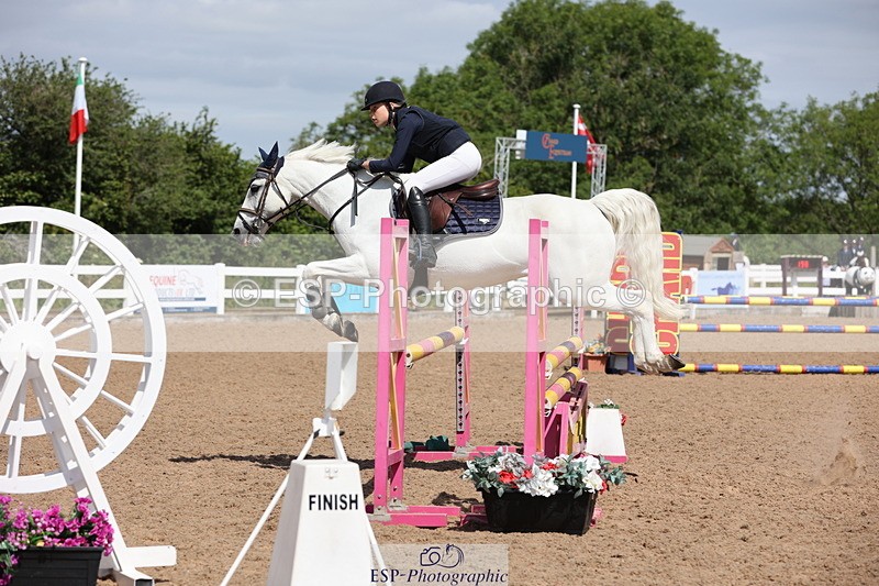 240629A-110606-04395 - Cls 17 Discovery and 90cm Open