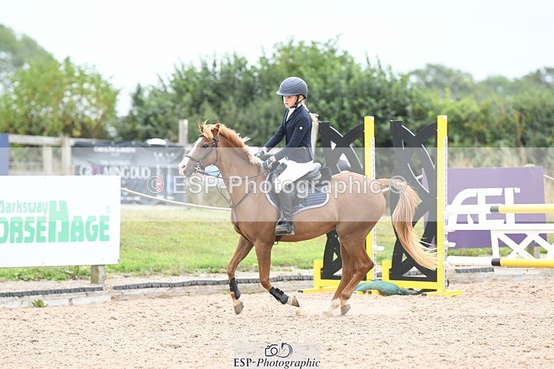 250807-104849-00350 - 80cm Round 1