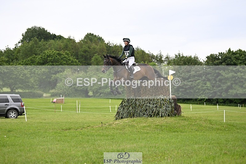 240525-172548-18603 - 271-WILD_ATLANTIC_WAY-Susie_Berry
