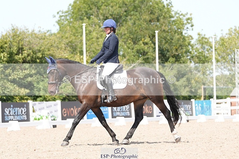 250817-131902-09635 - 195-Jacqui.BoltMocha.Fountain