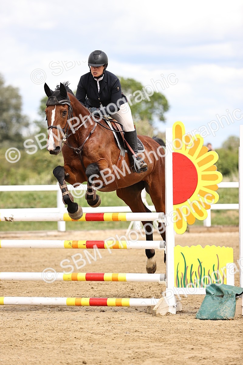 SBM_003095 - Class 11 - Senior Newcomers - 1.10m