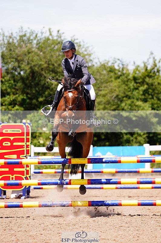 240629A-121540-05263 - Cls 18 Newcomers and 1m Open