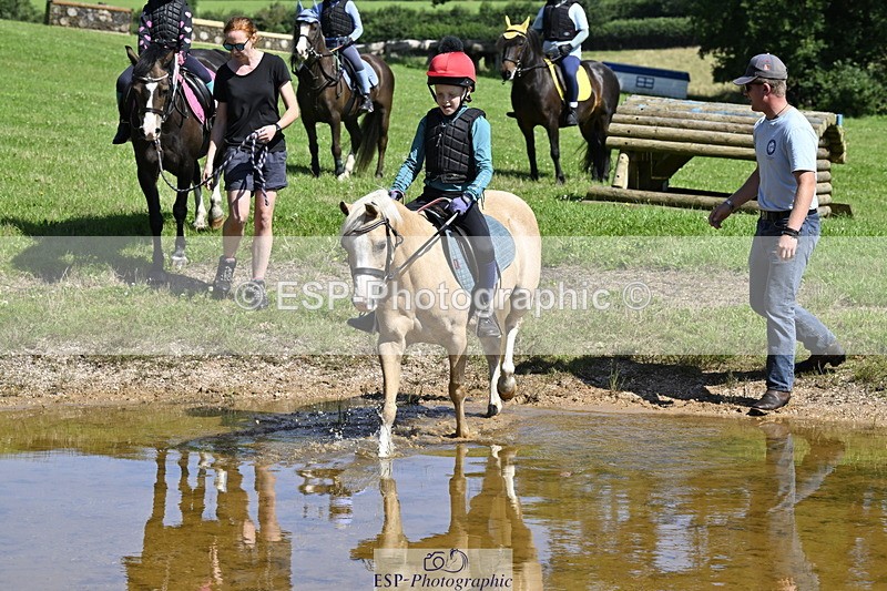 240728B-105731-00739 - Theo's Group XC