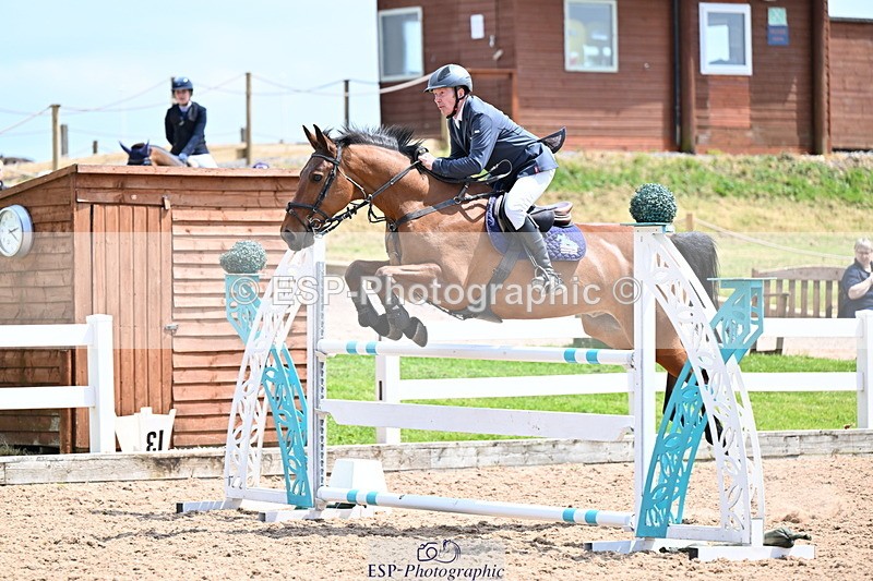 240605A-142149-00713 - Cls 4 Newcomers and 1.10m Open