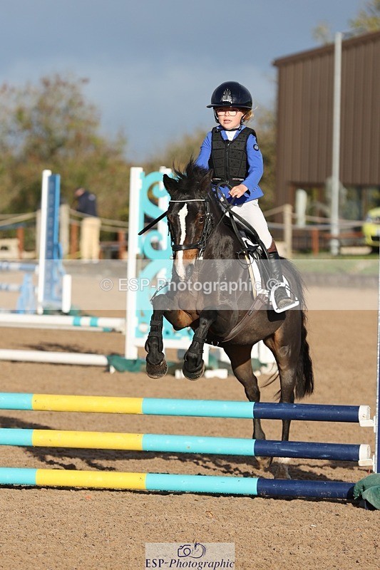 251025-094300-00746 - Cls 20 Clear Round 50cm