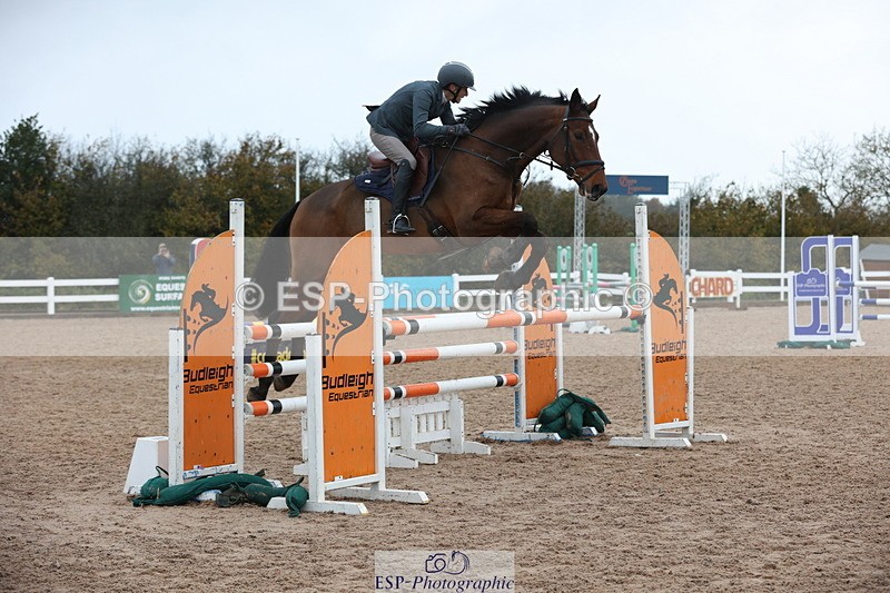 231112A-124427-04173 - Cls 19 Snr 1.05m Open