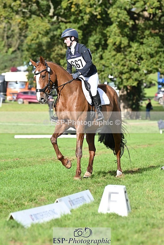 231020-144025-10958 - 667-BAILE.NA.CROISE-Emma.Pine-DR