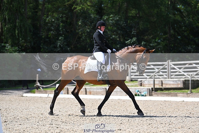 230811-120824-01177 - Cls 4 Adv Medium Silver